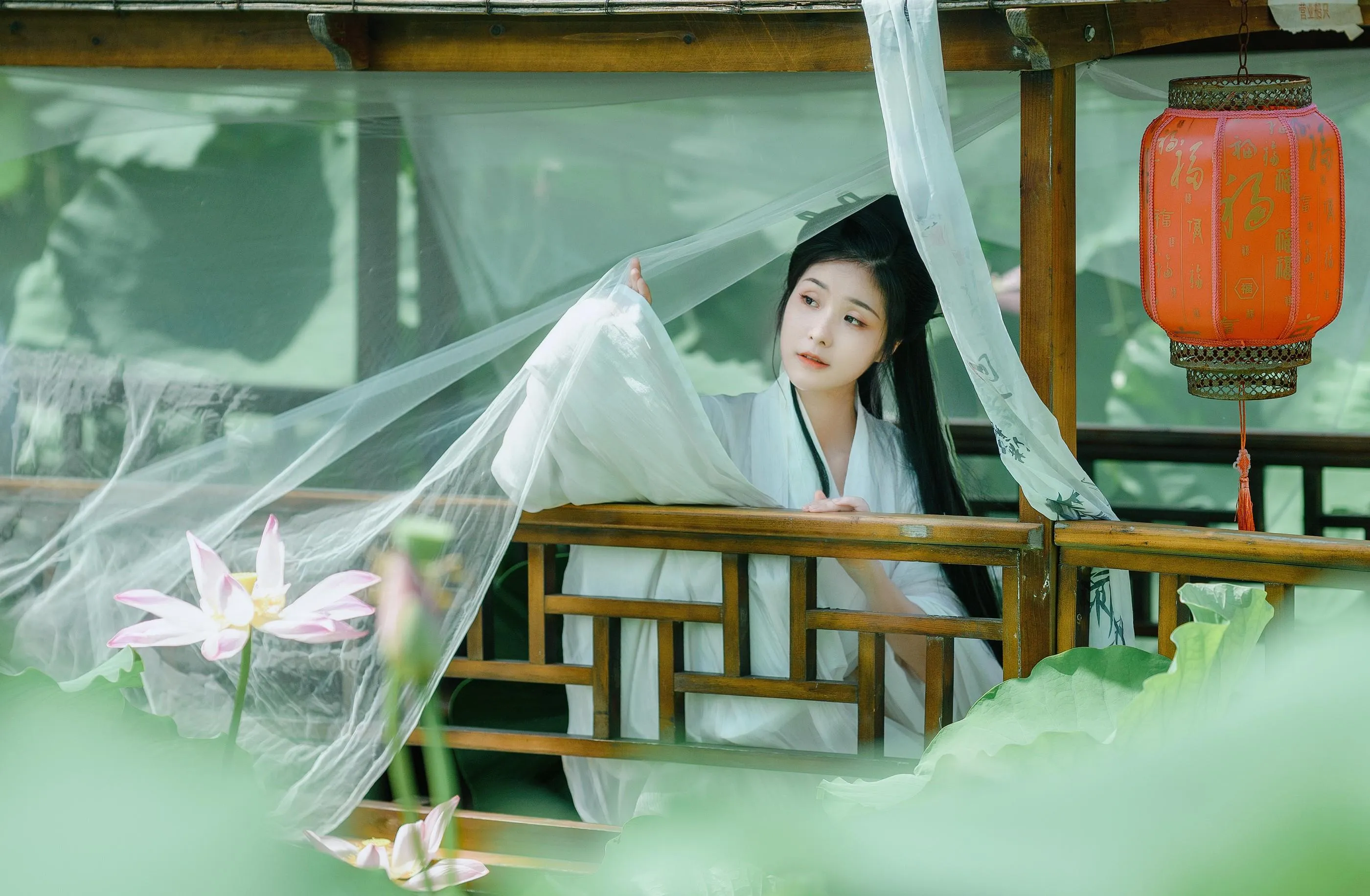 [YITUYU艺图语]2022.08.23 花开盛夏 墨墨 [22P]插图1